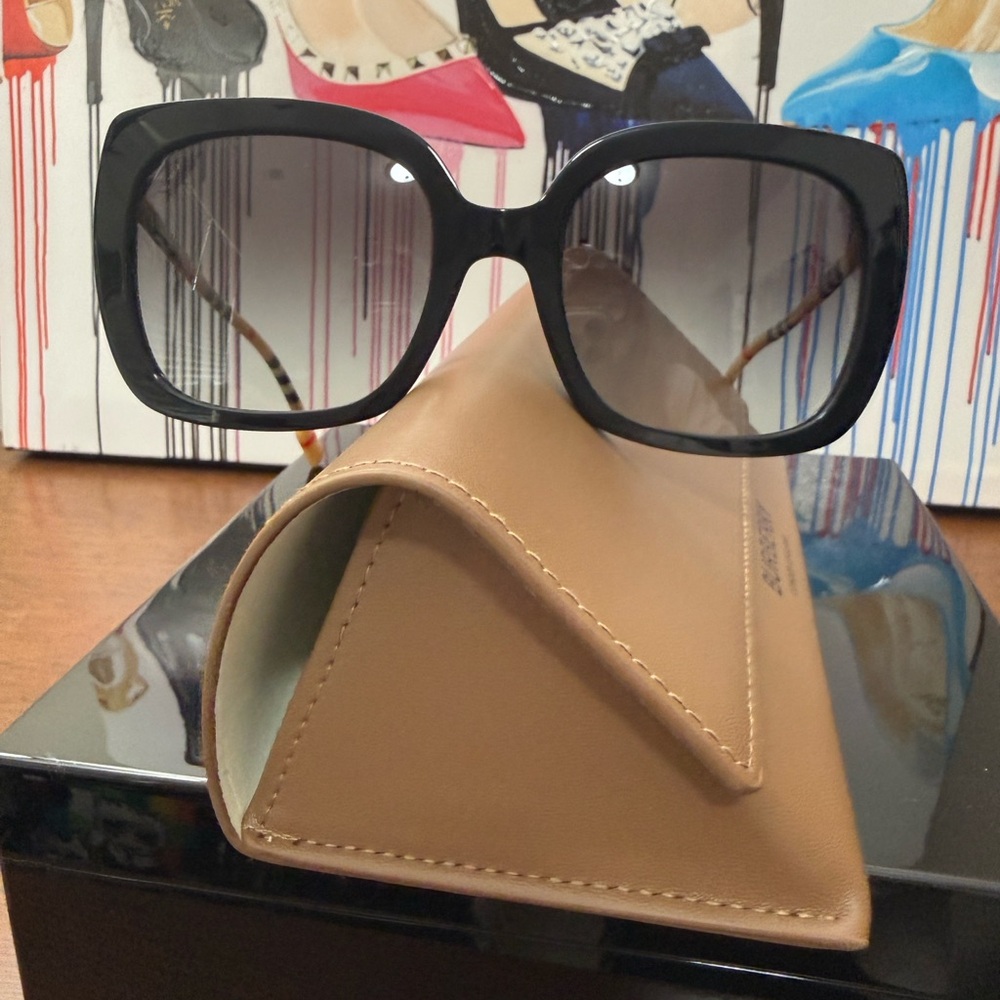 NEW Burberry CAROLL Sunglasses 54-20-140 NEW WITH TAGS-0BE4323 - Picture 3 of 15